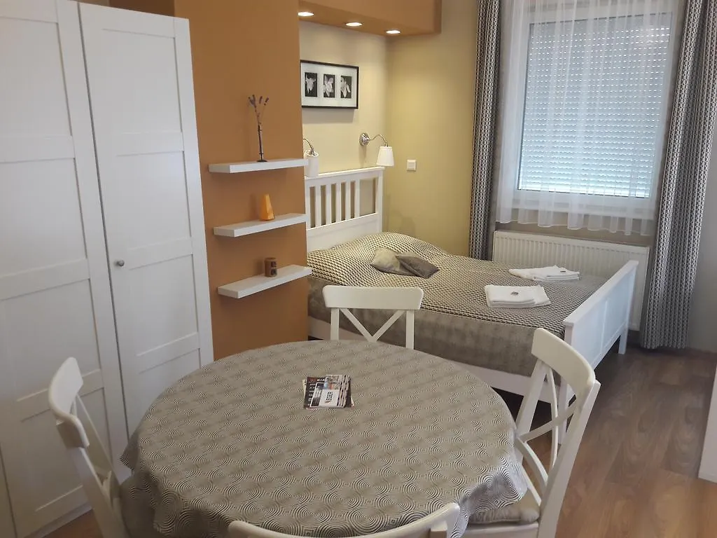 Orchidea Apartman Eger Apartment
